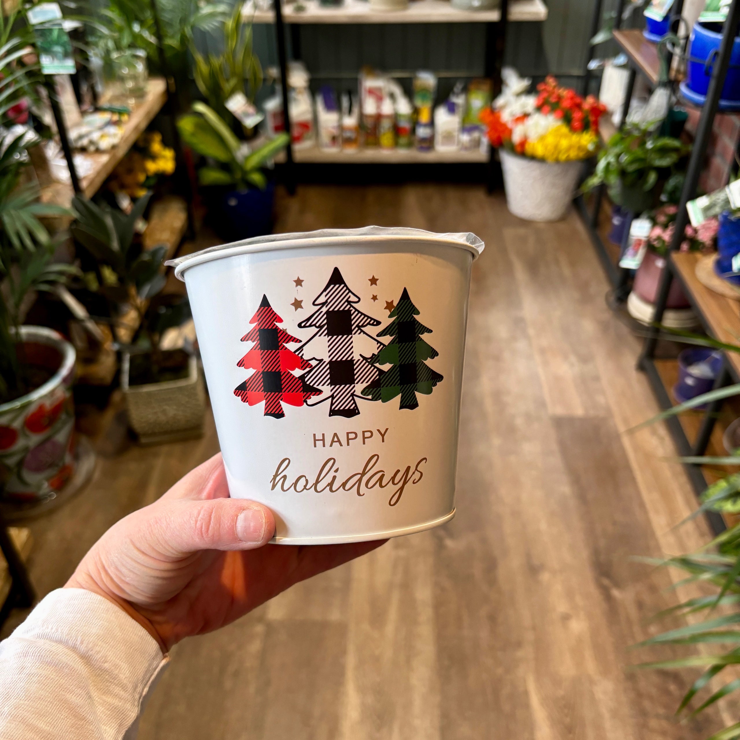 Metal Pot W/ Happy Holidays Plaid Trees 4.5"