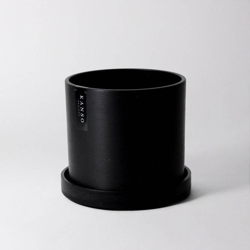 7 Inch Signature Planter & Saucer Black