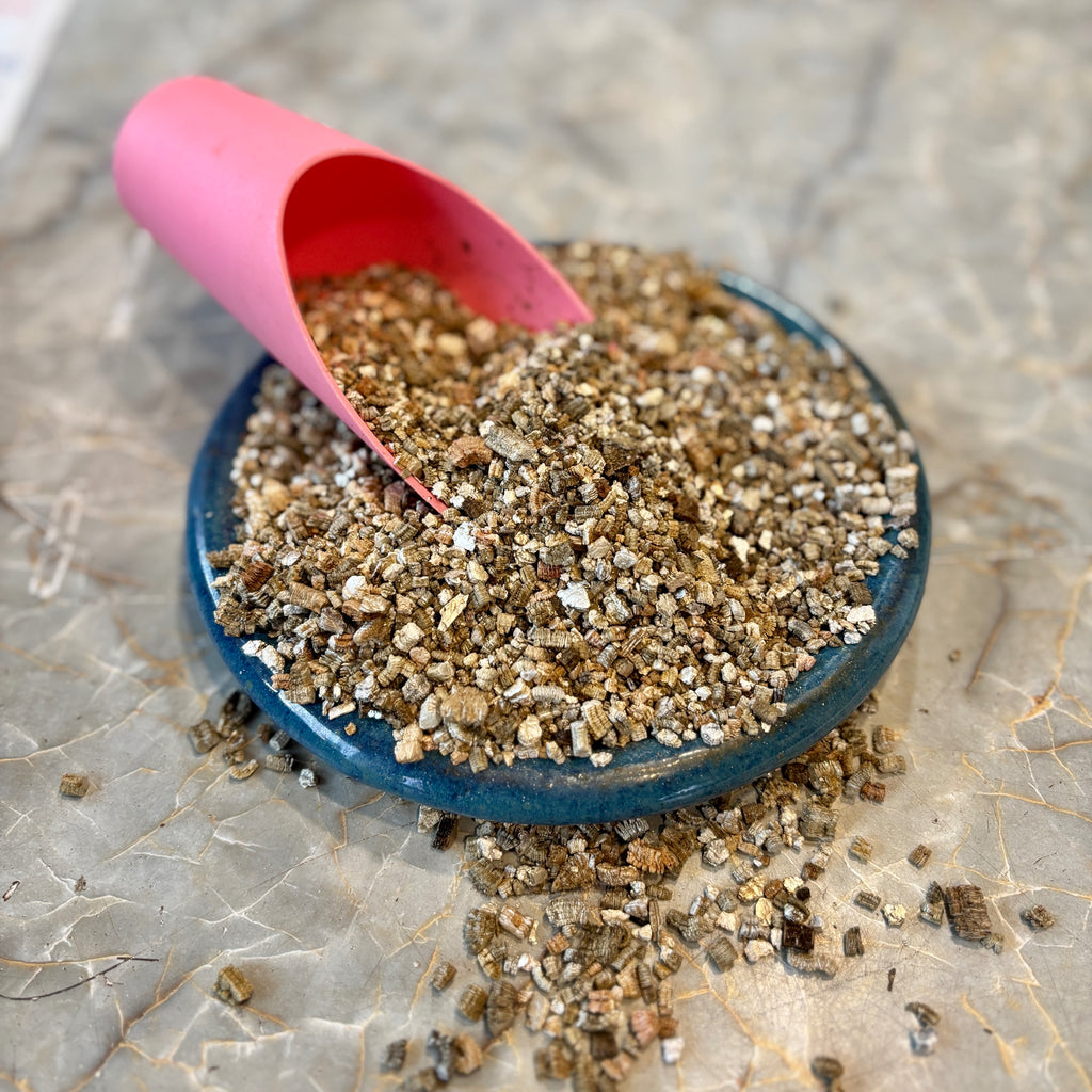Vermiculite For Plants, Coarse Grade 4 Cups