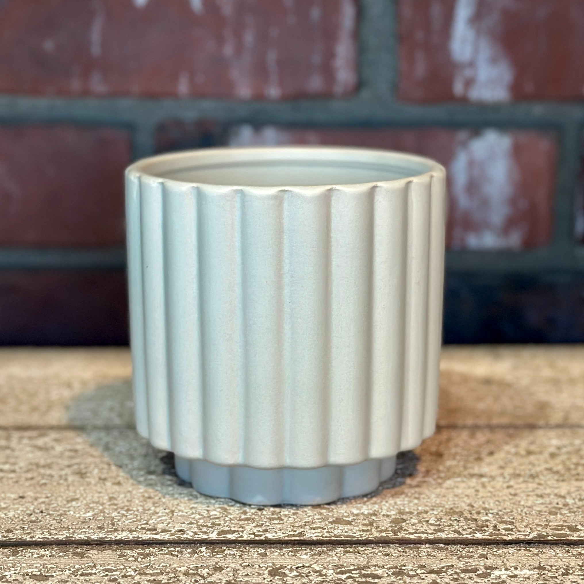 Carmen Round Cylinder Pot Pale Blue 4.5"