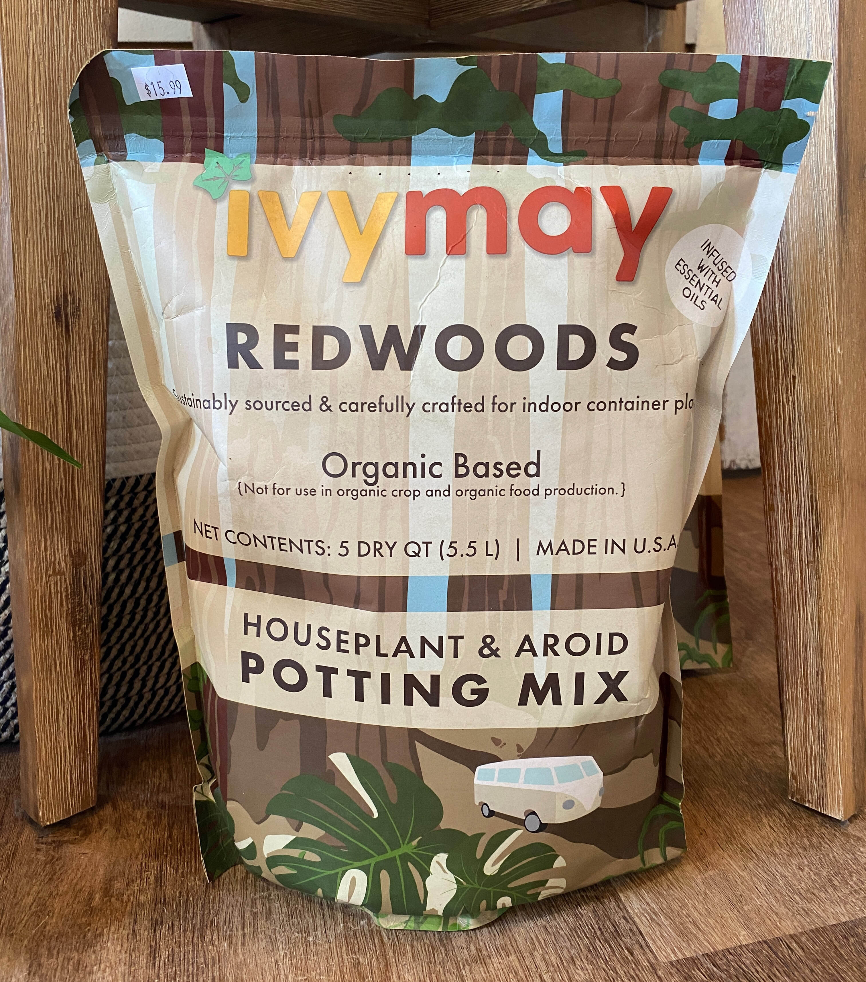 Ivy May Redwoods Houseplant & Aroid Potting Mix