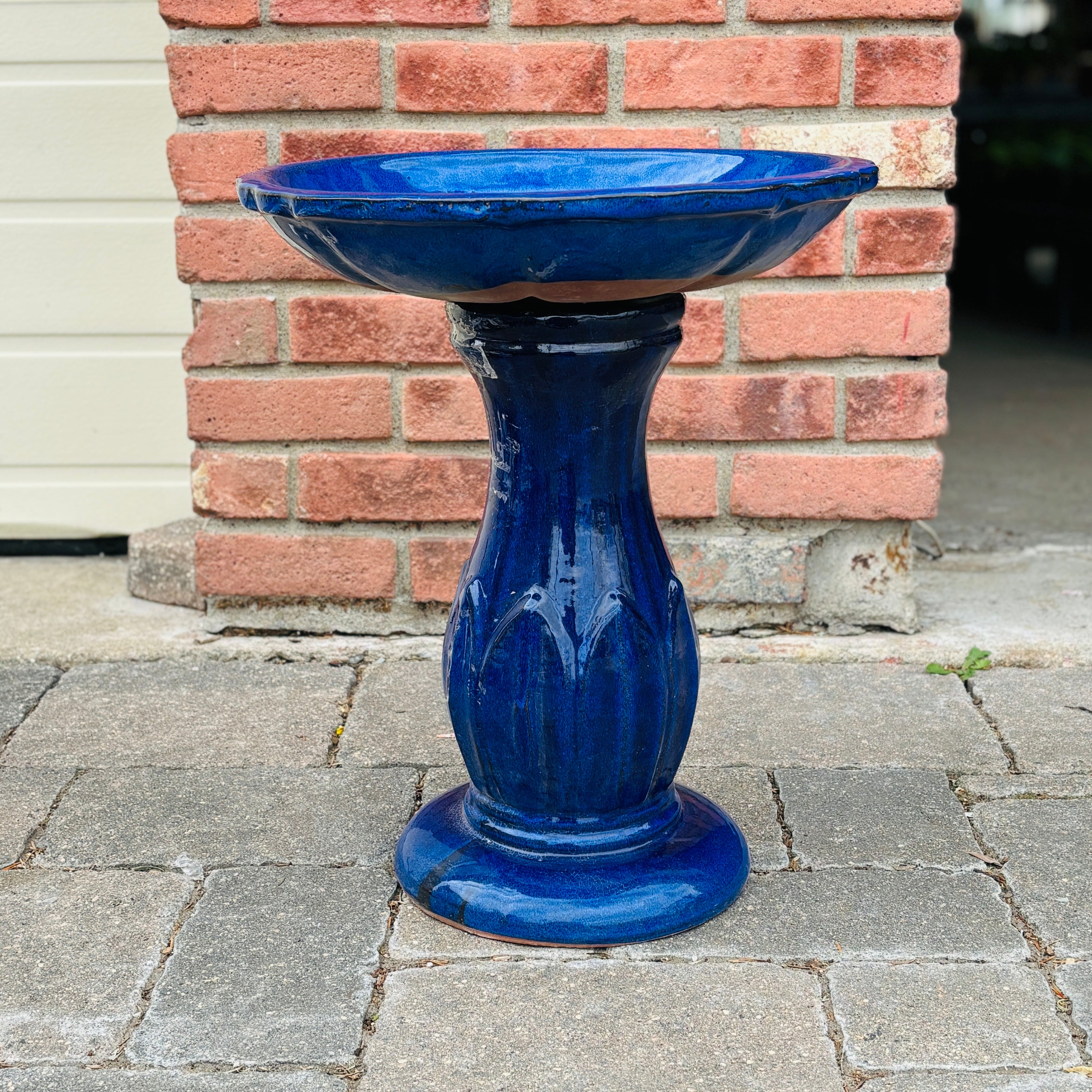 Frond Birdbath Blue
