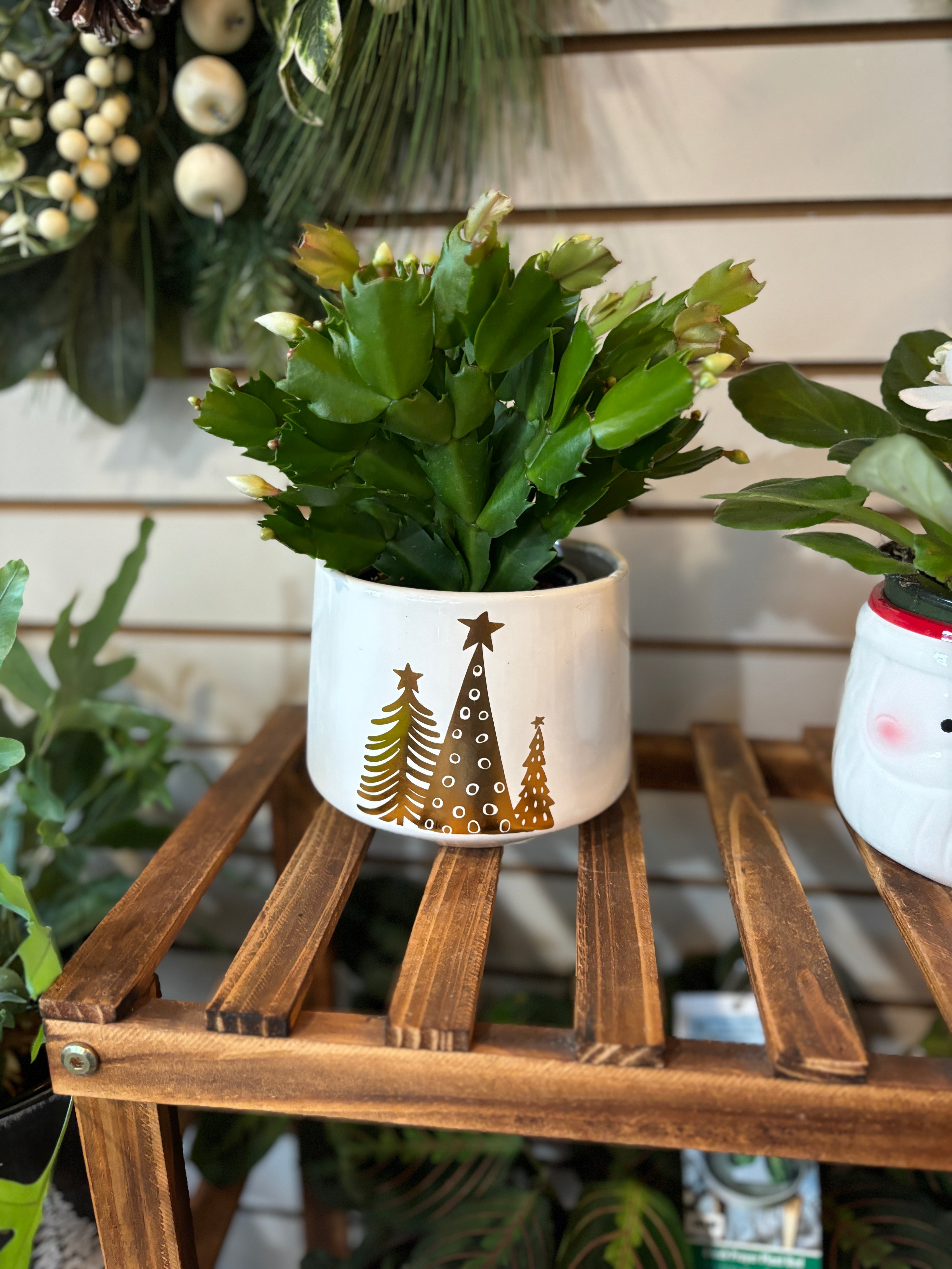 4.75" White Gold Xmas Tree Pot