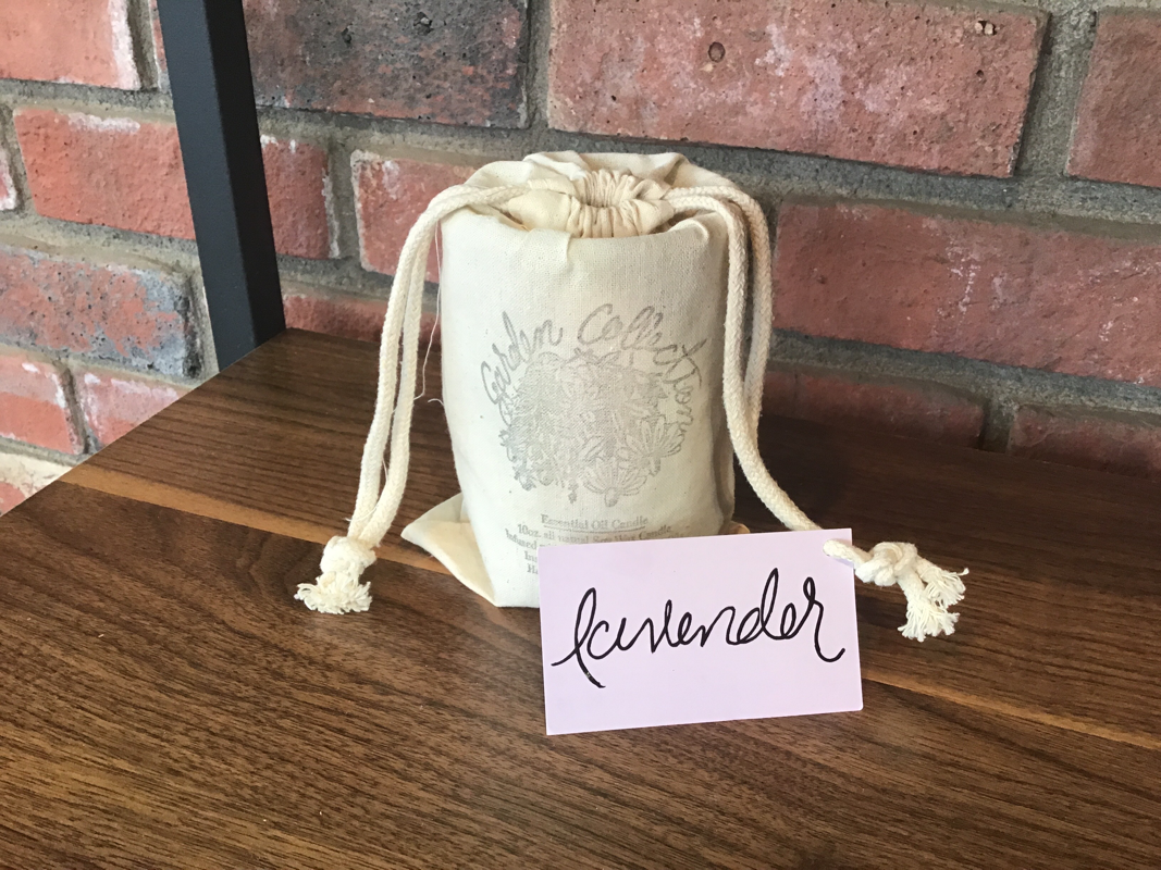 Essential Oil Candle Lavender 10 oz & Organic Seed Packet