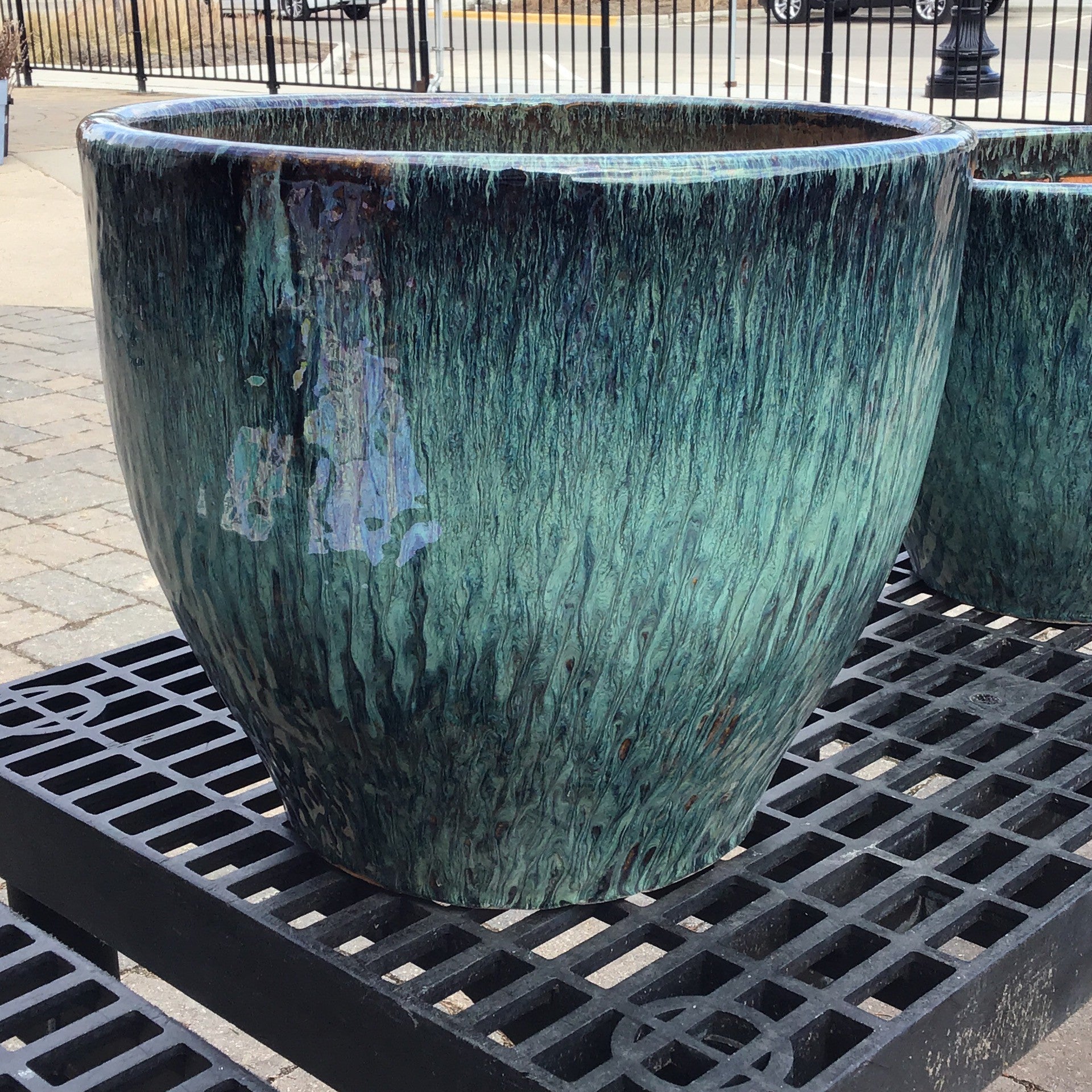Iris/Lily Ceramic Planter Asst. Colors/Sizes - Xtra small 9”x8”